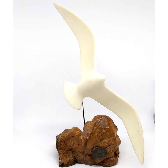 John Perry Seagull Sculpture-Drift Wood and Pellucida-Approximately 10" Signed - Picture 1 of 6